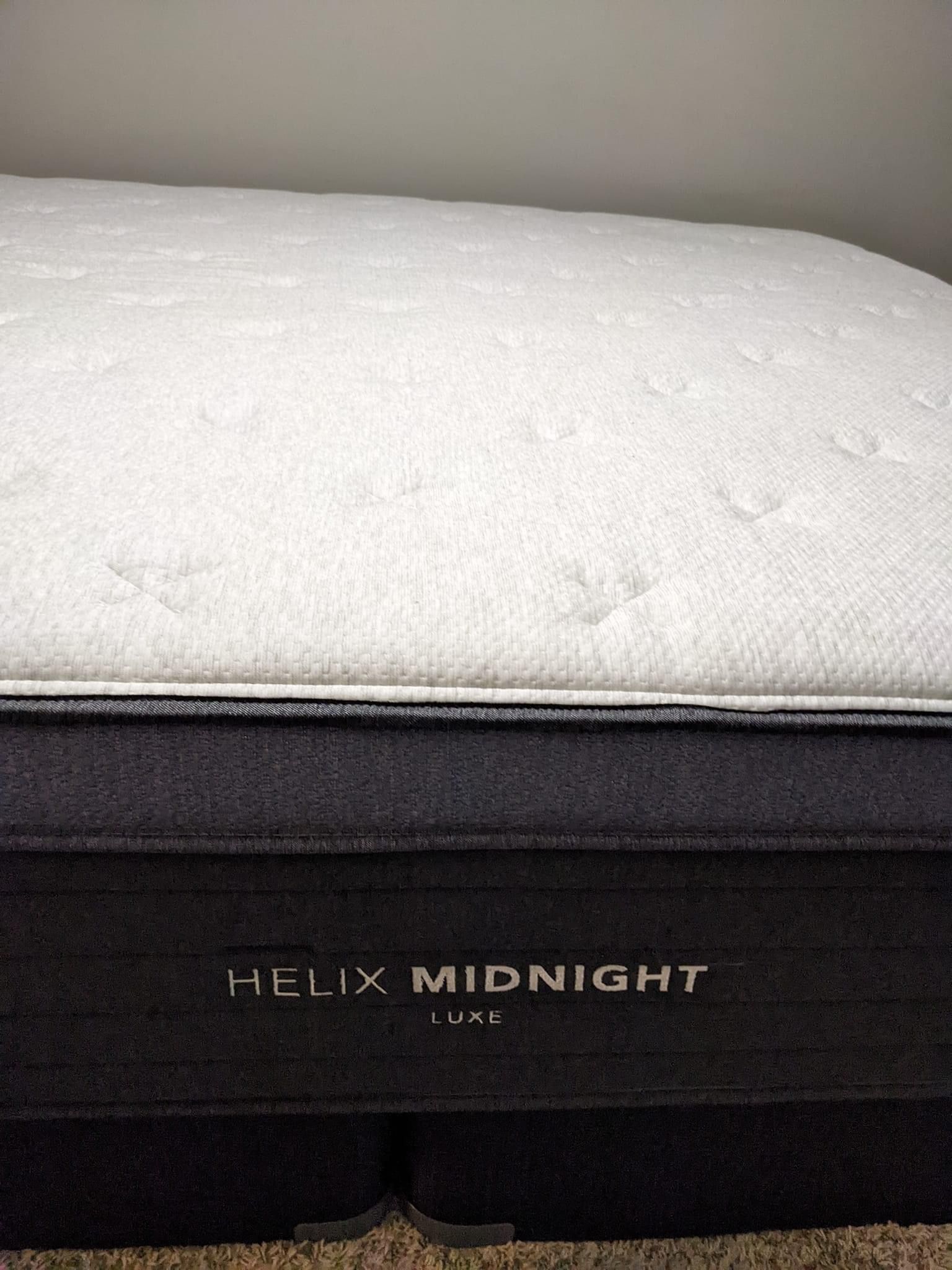 Helix Luxe Midnight King Mattress