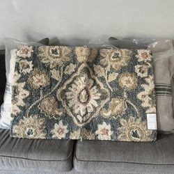 Threshold Tufted Accent Rug