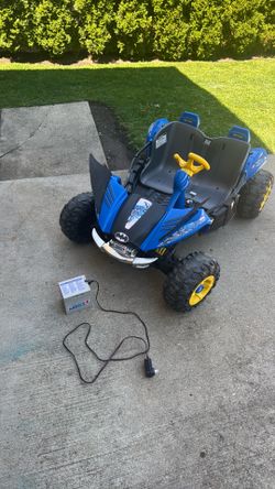 Power Wheels 24V Kids Ride On Batman
