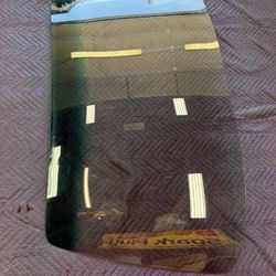 BMW E30 1(contact info removed) vert/coupe/sedan front windshield in perfect condition