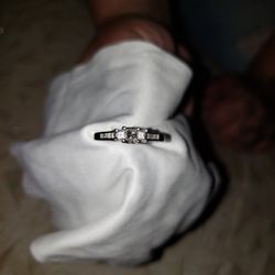 14k White Gold Ladies Diamond Engagement ring 