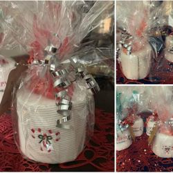 Holiday (Embroidered) Toiletries 