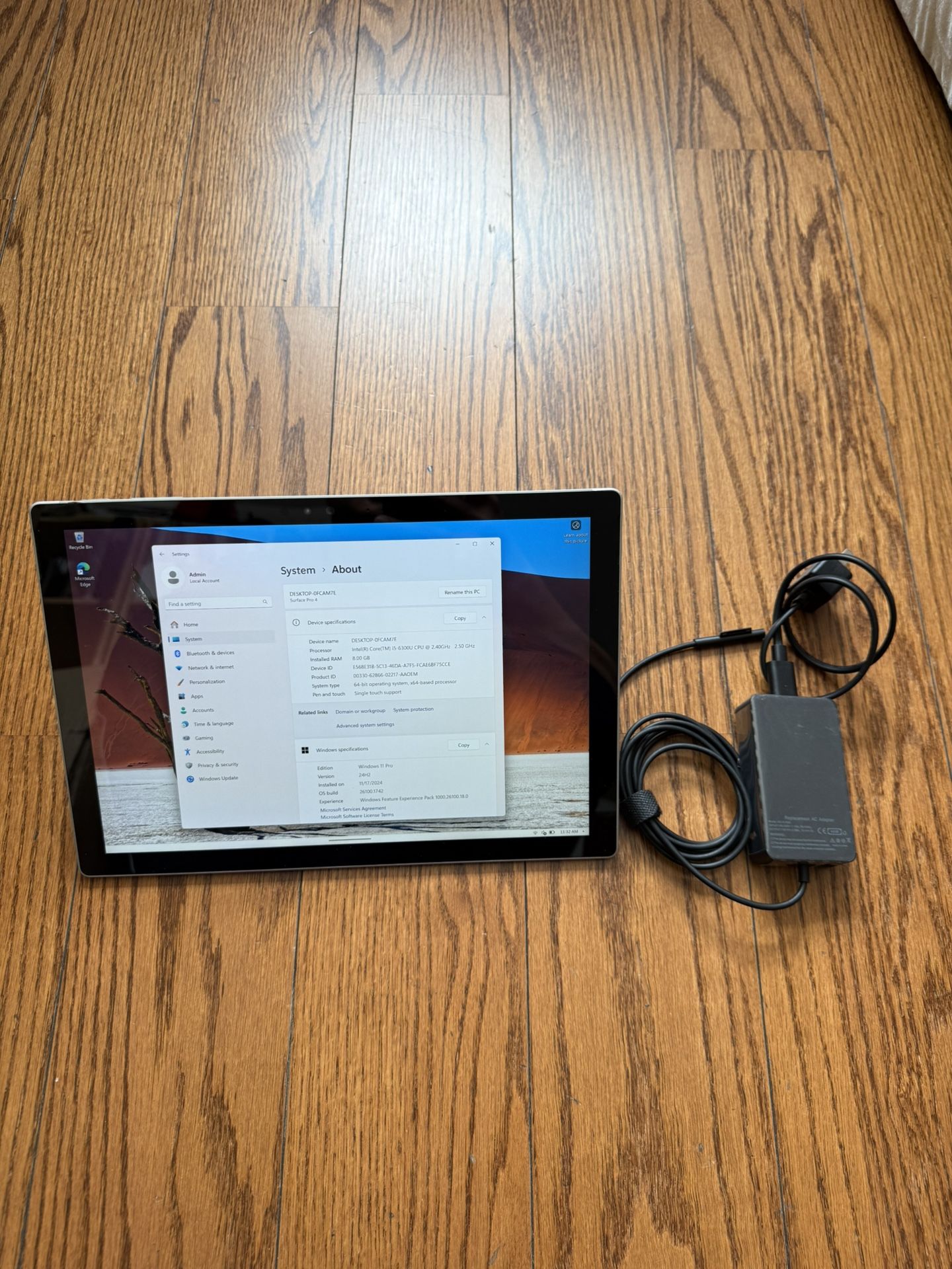 Microsoft Surface Pro 4/8GB RAM/256GB SSD/Windows 11 Pro