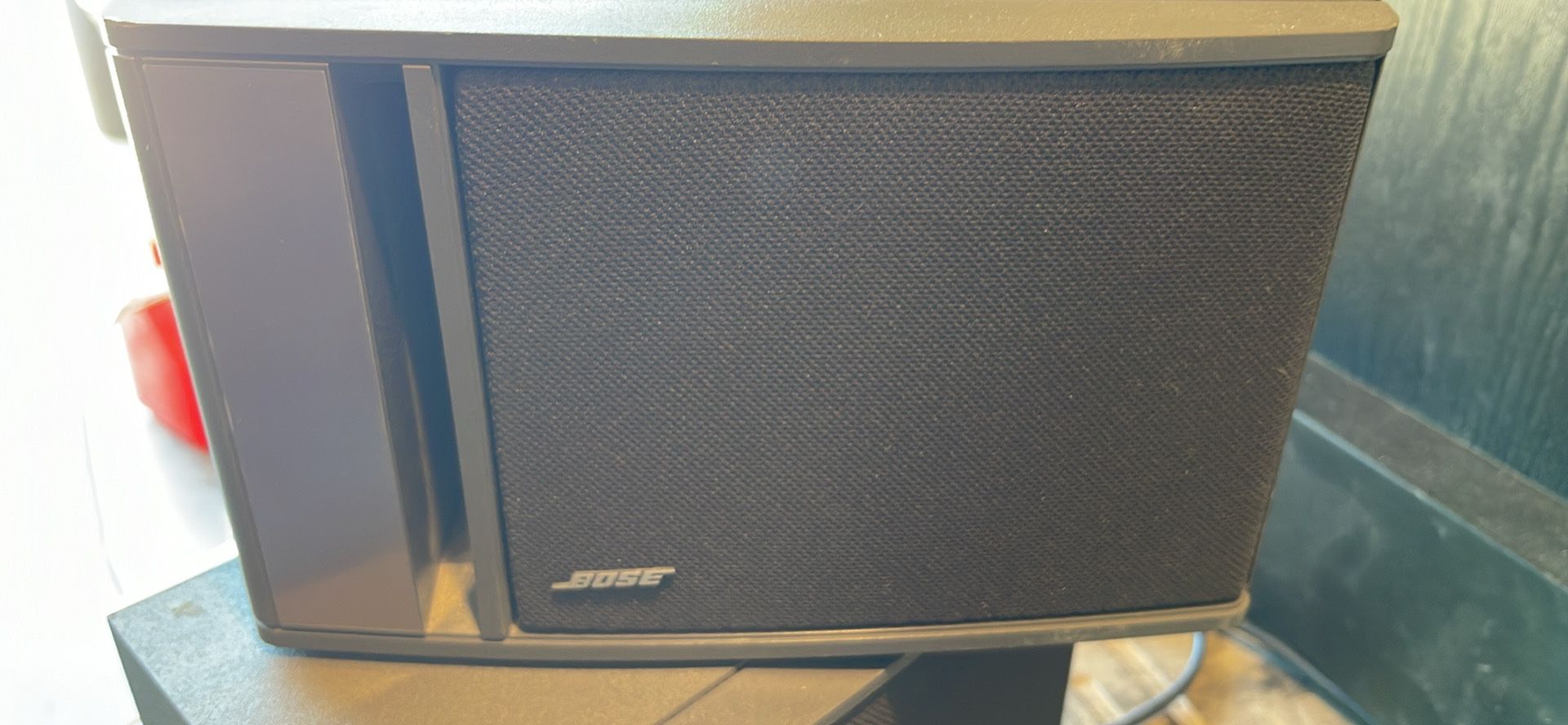 Bose Model 141 Speakers 