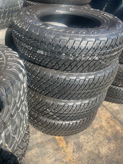 Set of four used bridgestone 245/75R17 $300