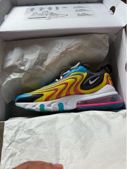 Nike 270
