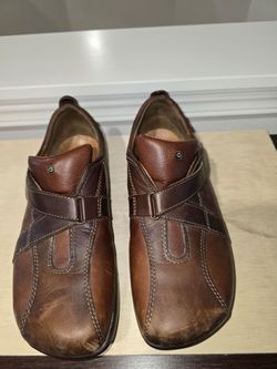 Women's Earth Shoes - 8M