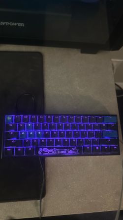 Ducky One 2 Mini 60% RGB Mechanical Gaming Keyboard – white/blue Clicky Switches