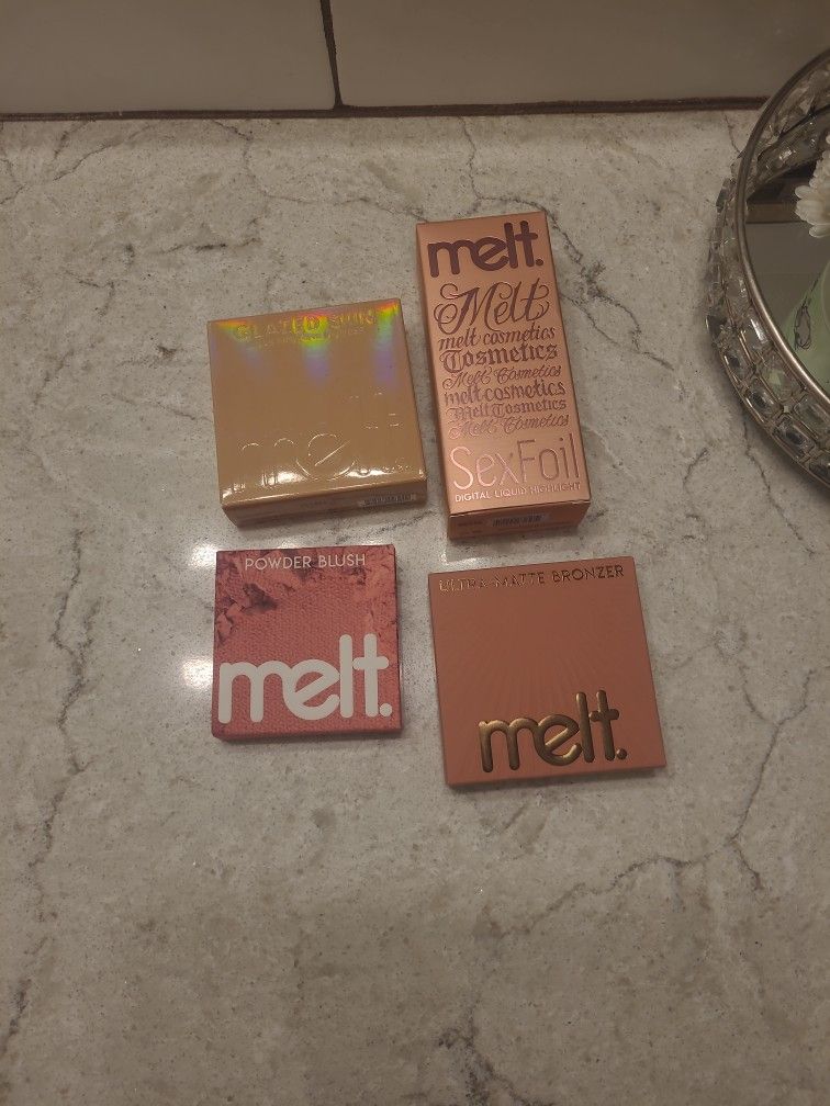 MELT beauty collection (Best Valentines Gift)