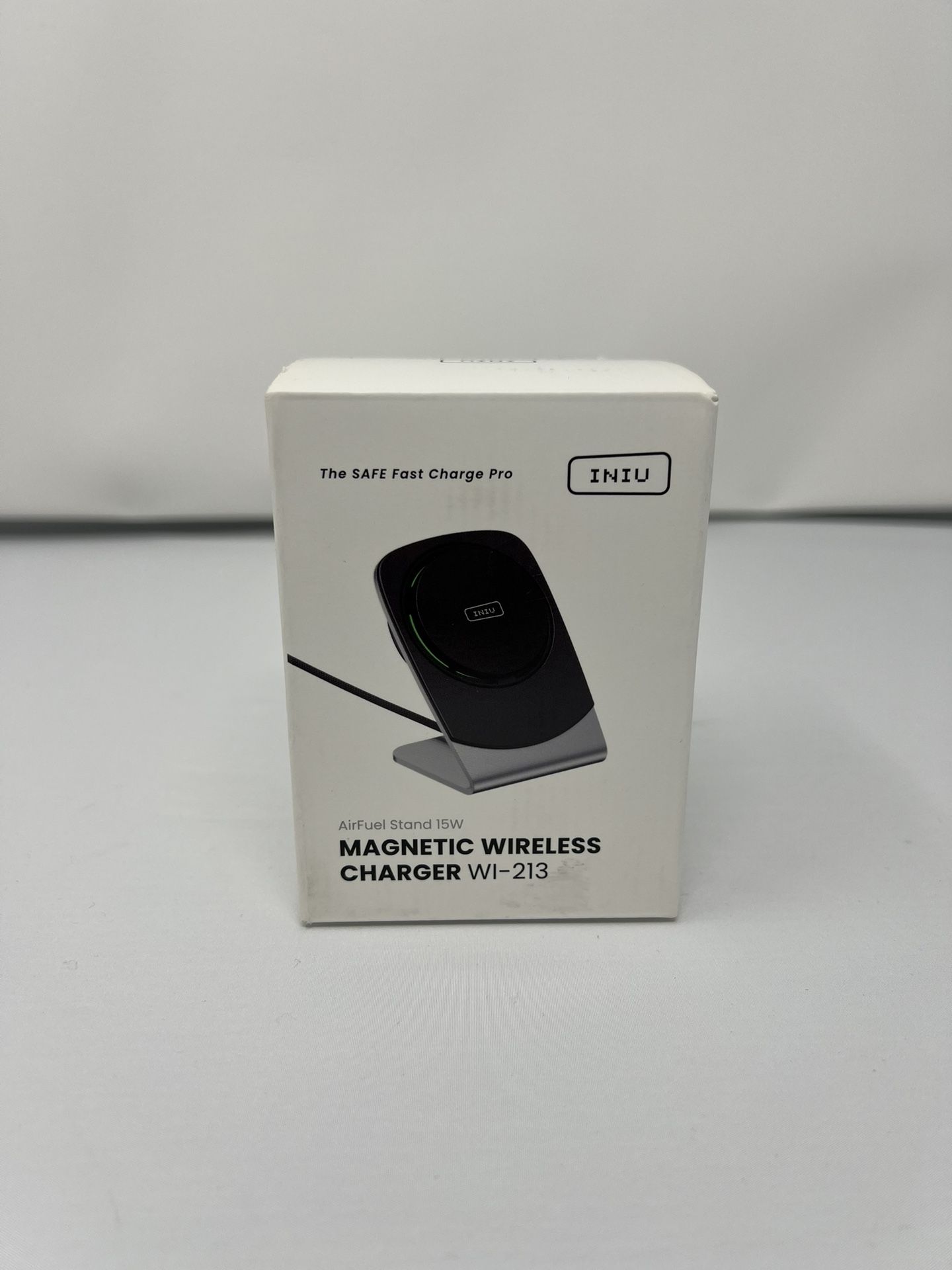 INIU Wireless Charger, 15W Fast Charging Magnetic Wireless Charger Stand