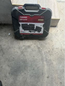 Husky sockets