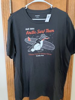 Old navy tshirt size large nwt
