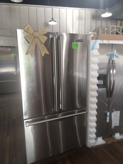 VIKING COUNTER DEPTH FRENCH DOOR