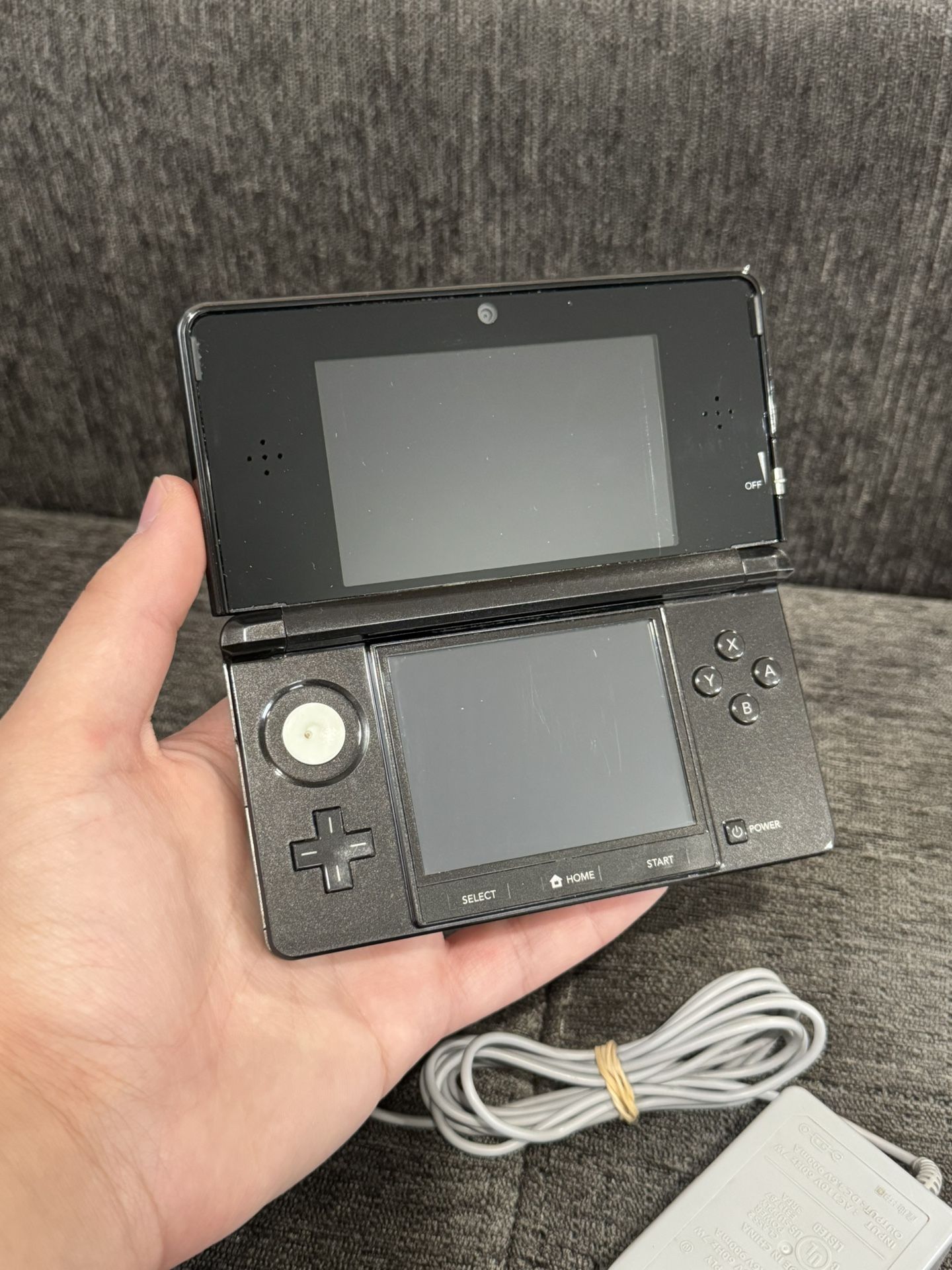 Nintendo 3ds Grey with Charger