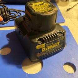 Dewalt 7.2v-18v 1-hour Nico Charger