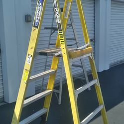 Podium  Fiberglass  Ladder