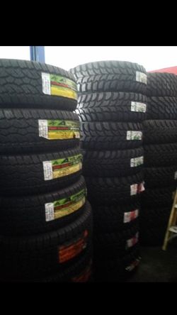 🎈hoy miércoles tenemos🎇 los mejores🚛 descuentos en todas las🎈 llantas nuevas y rines en especial 🚛visítenos trabajamos los 7 días de la semana
