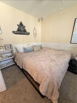 Beautyrest Black California King Mattress + Frame