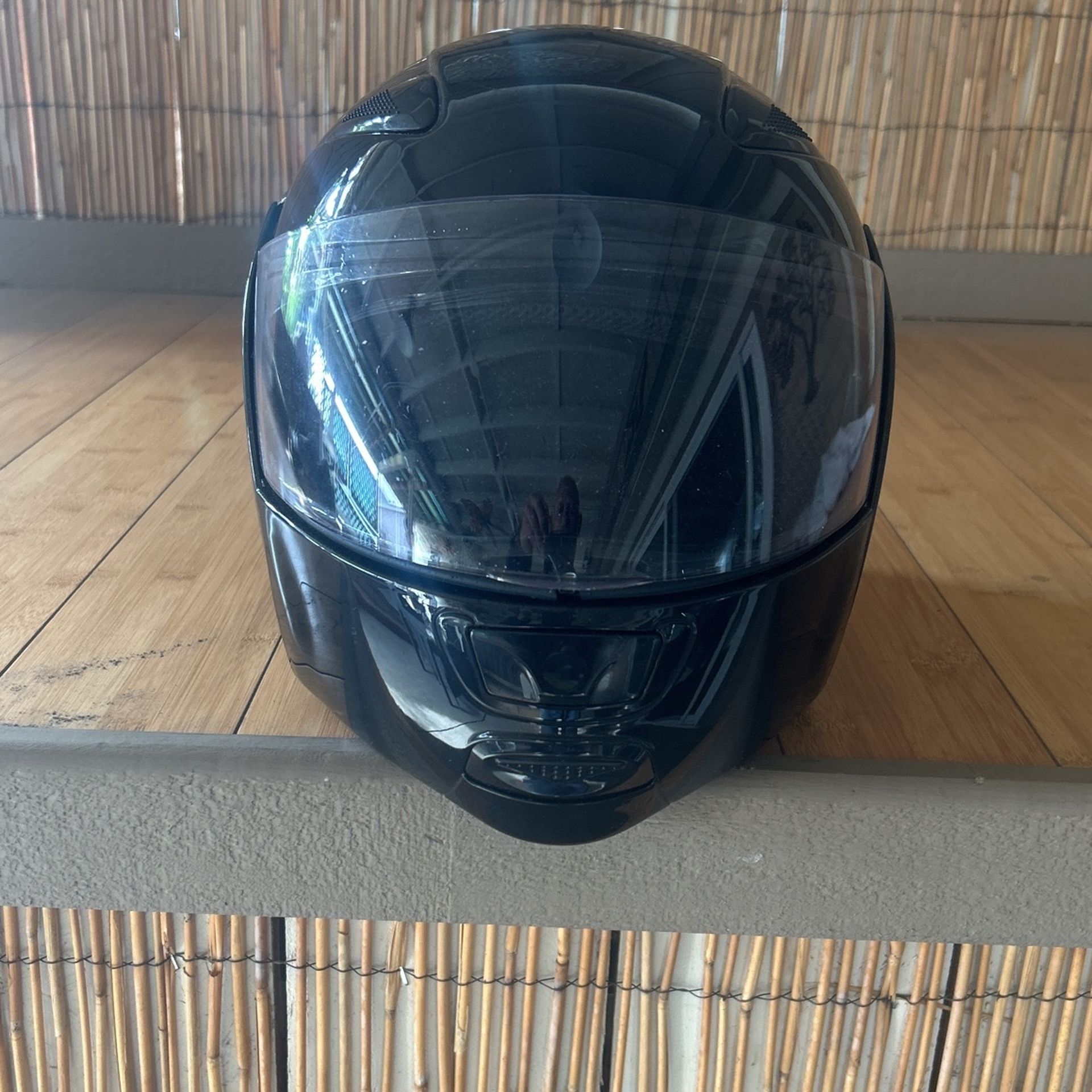 Motorcycle helmet