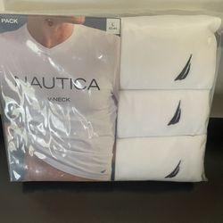 3 New Nautica V-Neck Mince T-Shirts – Size Large