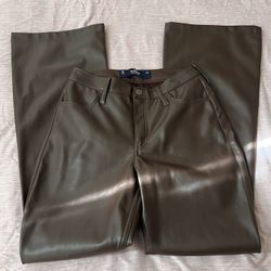 Brand New Hollister Fake Leather Brown Size 3