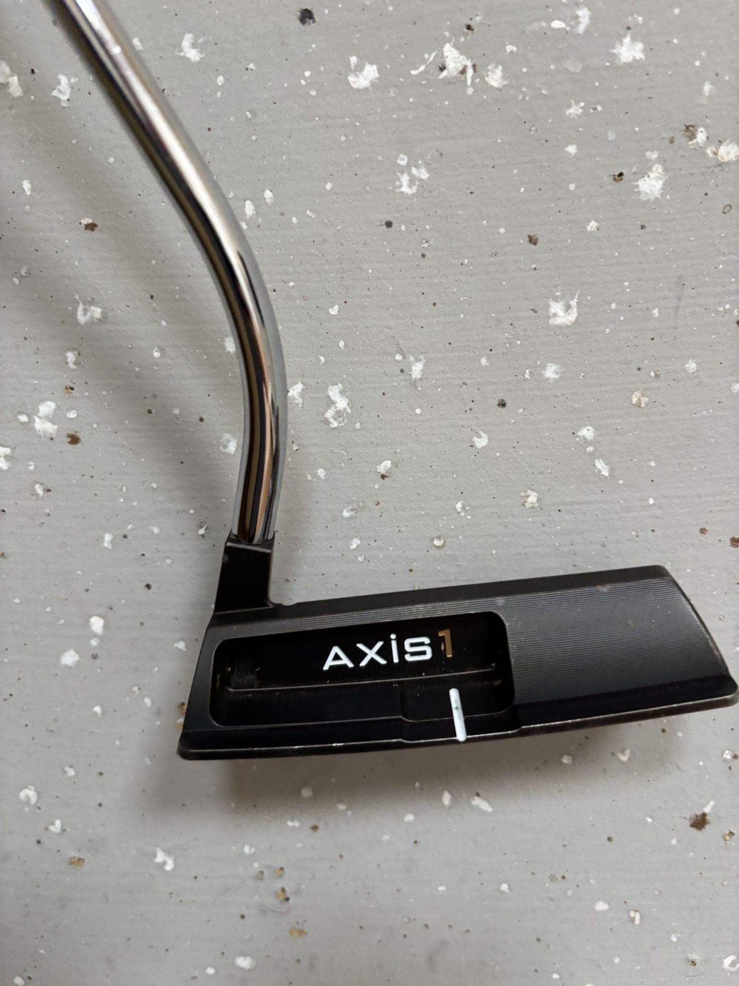 Axis 1 Putter