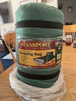 Like New Stansport Camping Sleeping Bag 75” X 30” Forest Green