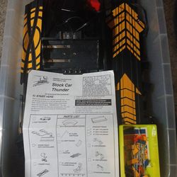 HO scale electric race track