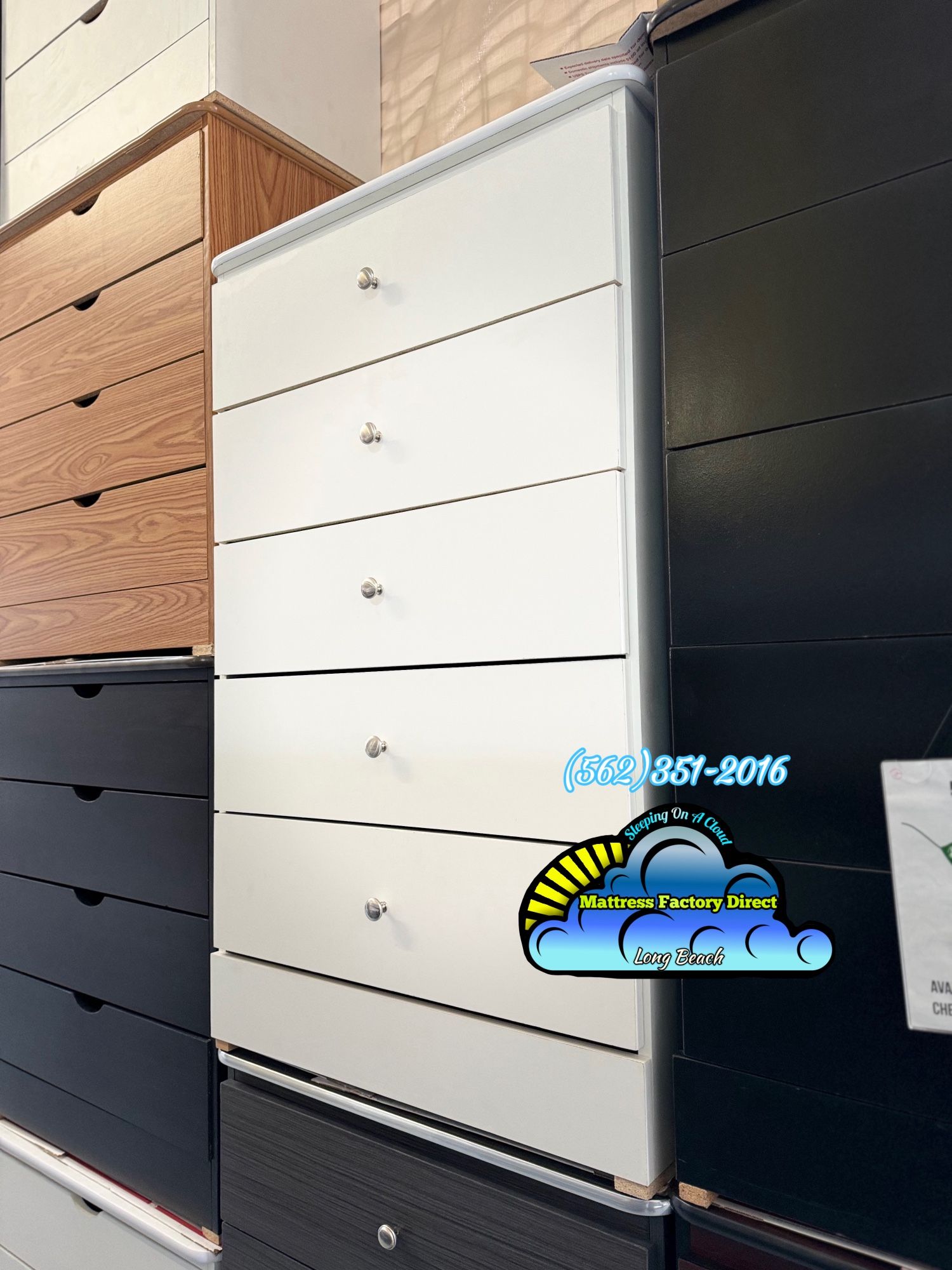 Five Drawer Dresser White With Compressed Mueble