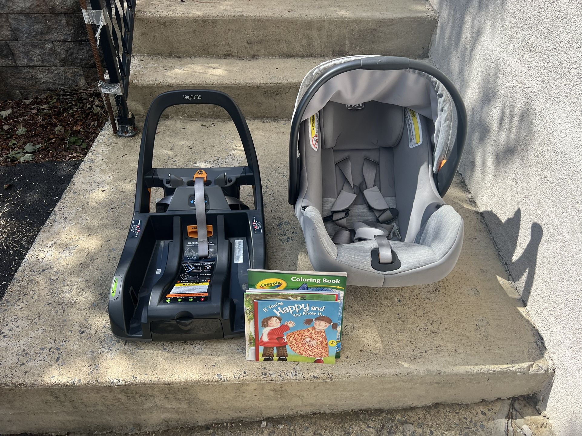 Keyfit 35 Car Seat, Base & Books