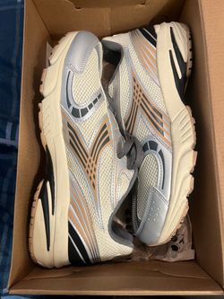 Diadora Men Size 8 1/2