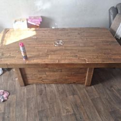 KITCHEN TABLE 