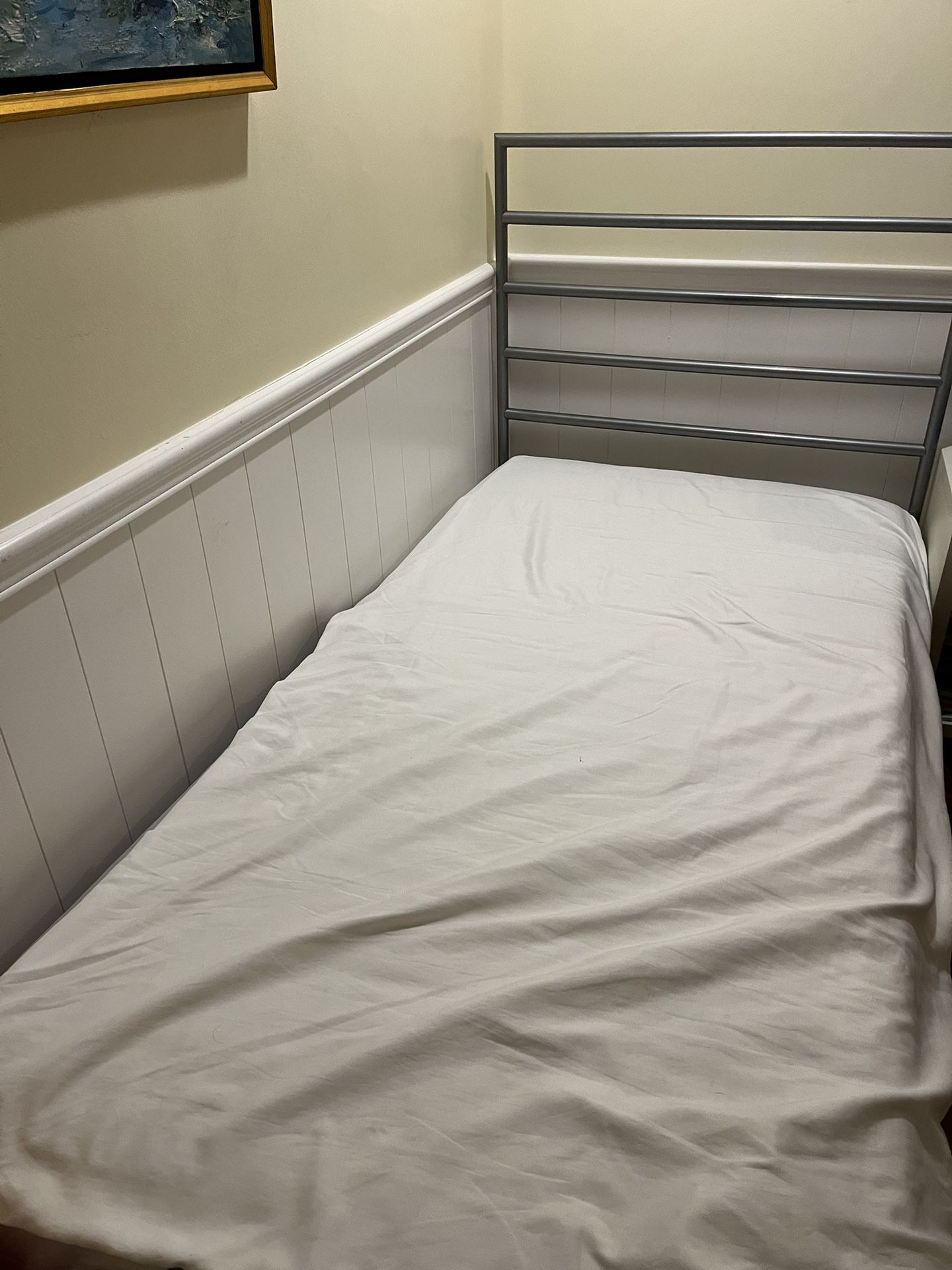 Twin Bed Frame And Mattress 