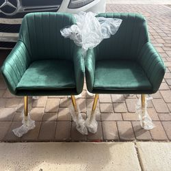 Brand new 2 total velvet green accent chairs golden metal legs!