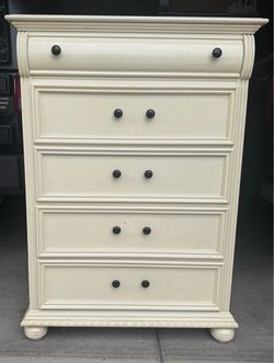 5 Drawer Lexington Dresser