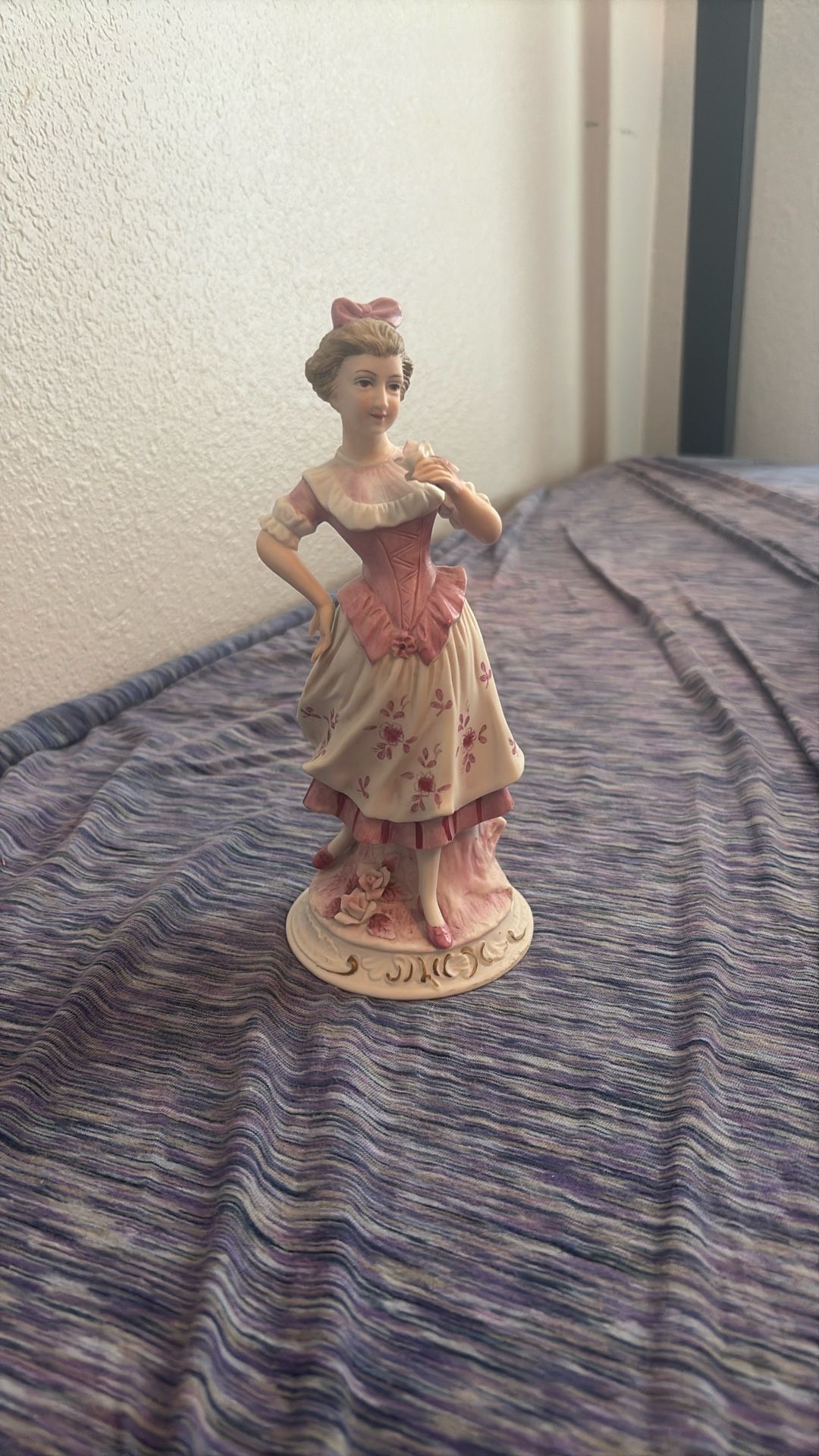 Lefton China Figurine KW1629 – Vintage Pink Victorian Lady