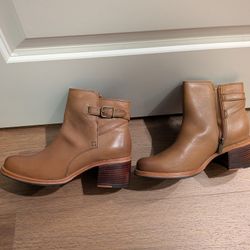 Clarks Woman's Boots 