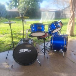 Kids drumset ages (5-10)