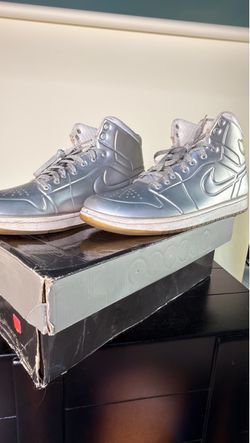 Air Jordan 1 Anodized Metallic Silver – Men’s Size 13 – Original Box