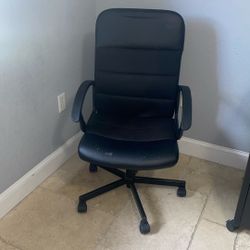 Black ikea rolling chair