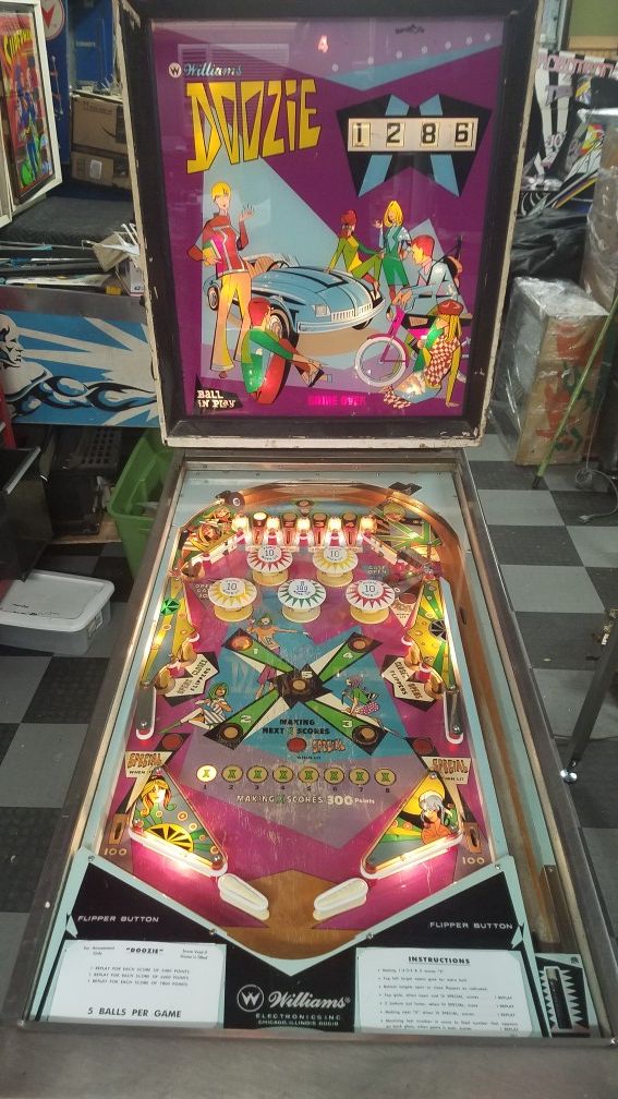 Williams Doozie pinball machine