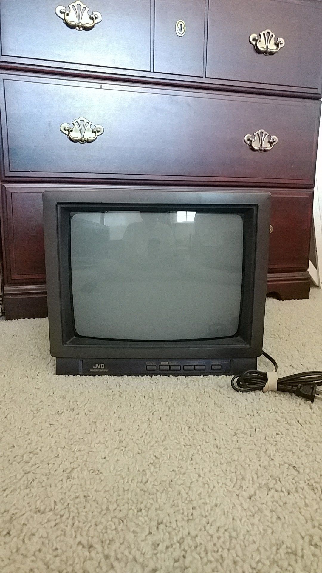 JVC CRT TV 13" for Sale in Mission Viejo, CA OfferUp