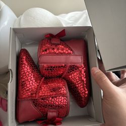 Baby Ugg Size 5c