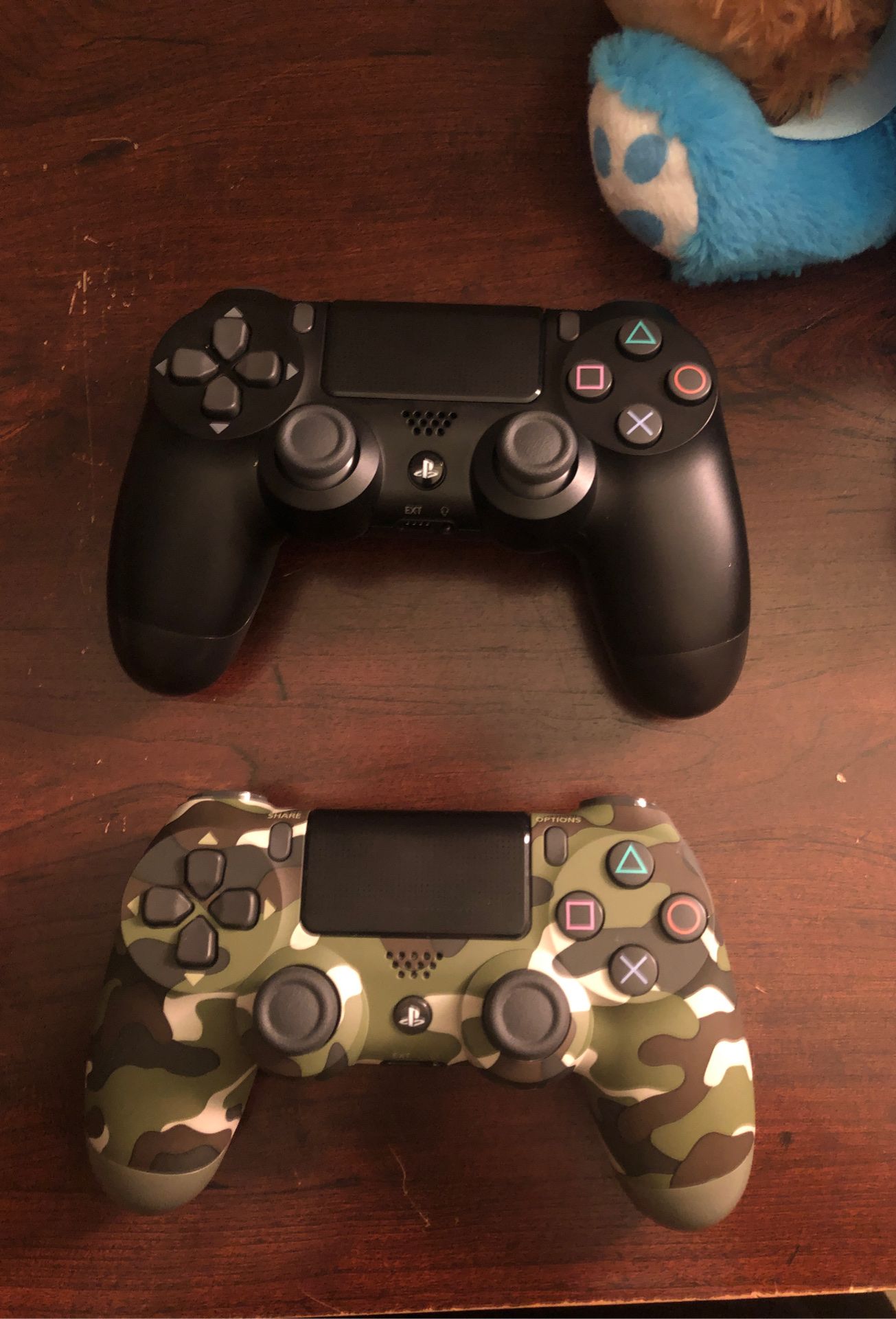 PS4 controller