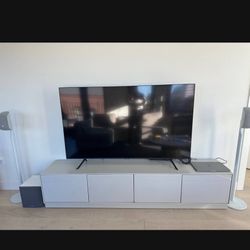 SAMSUNG 65-inch Class QLED Q70T Series - 4K UHD