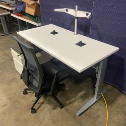 Knoll dual monitor Sapper Arms! We also have chairs, standing desks, file cabs, and single monitor arms!