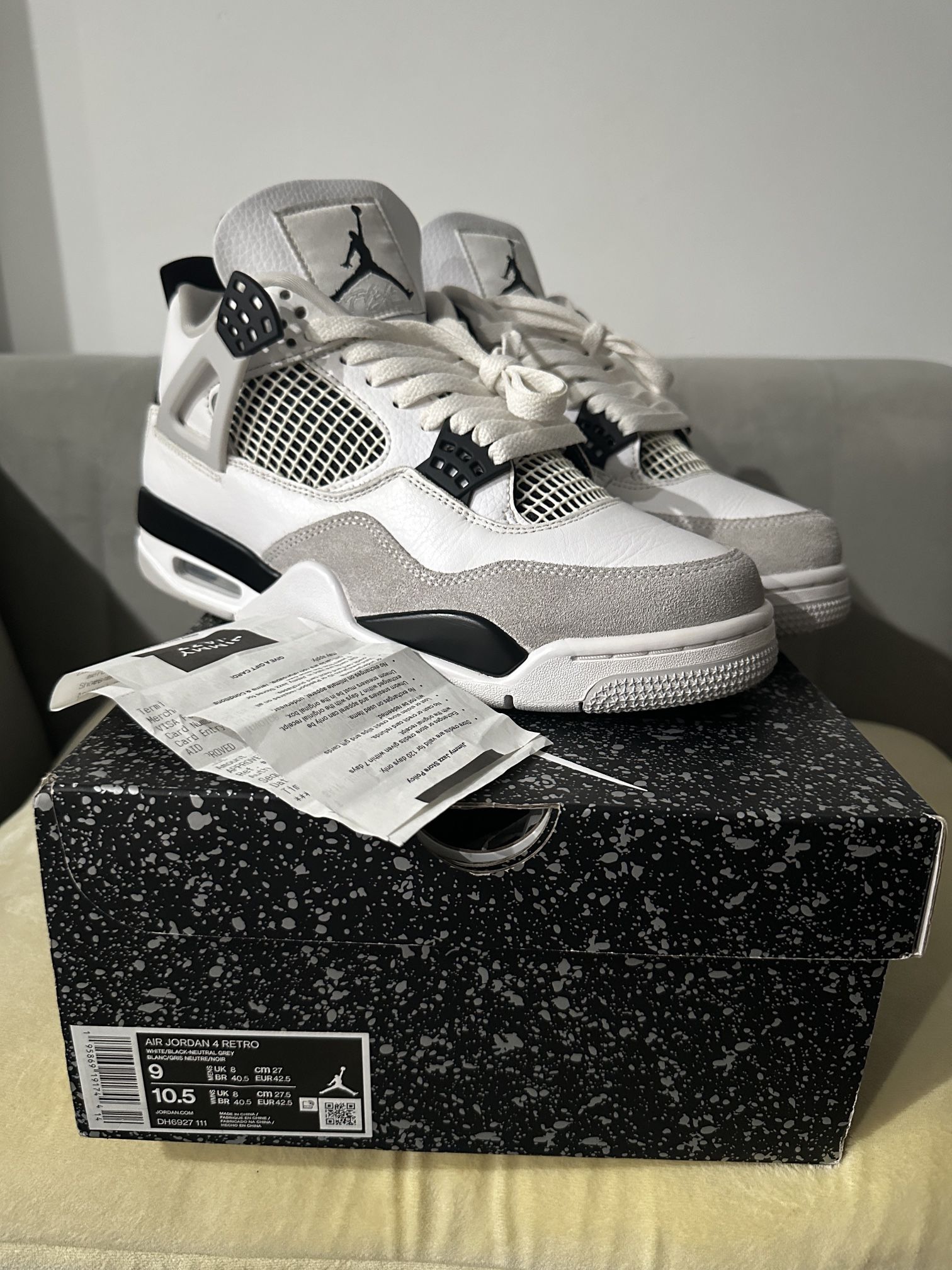 Jordan 4 Military Black  Like New 
