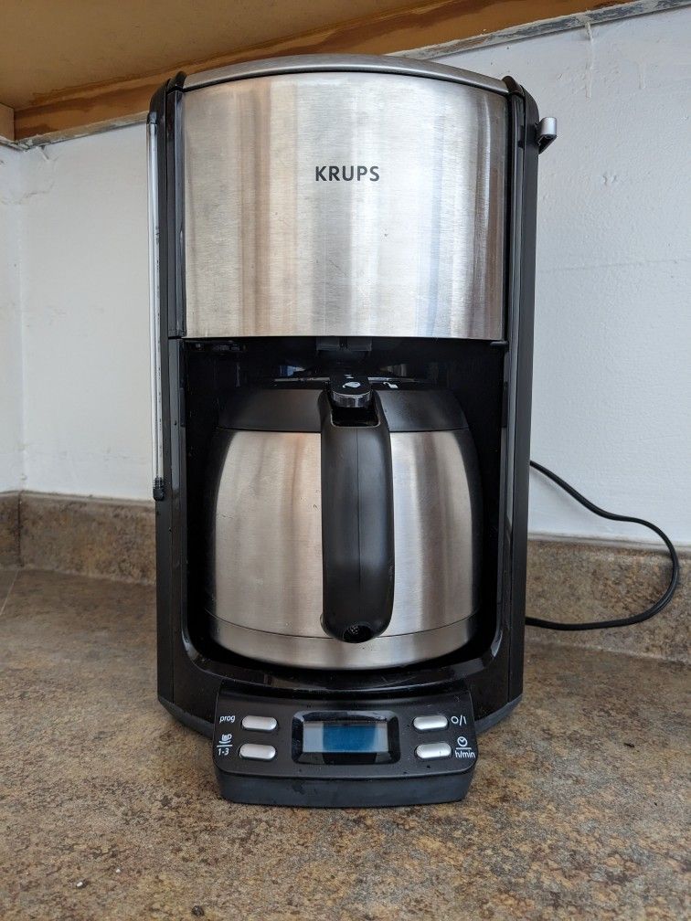 Krups Coffee Maker 10 Cups! FMF5