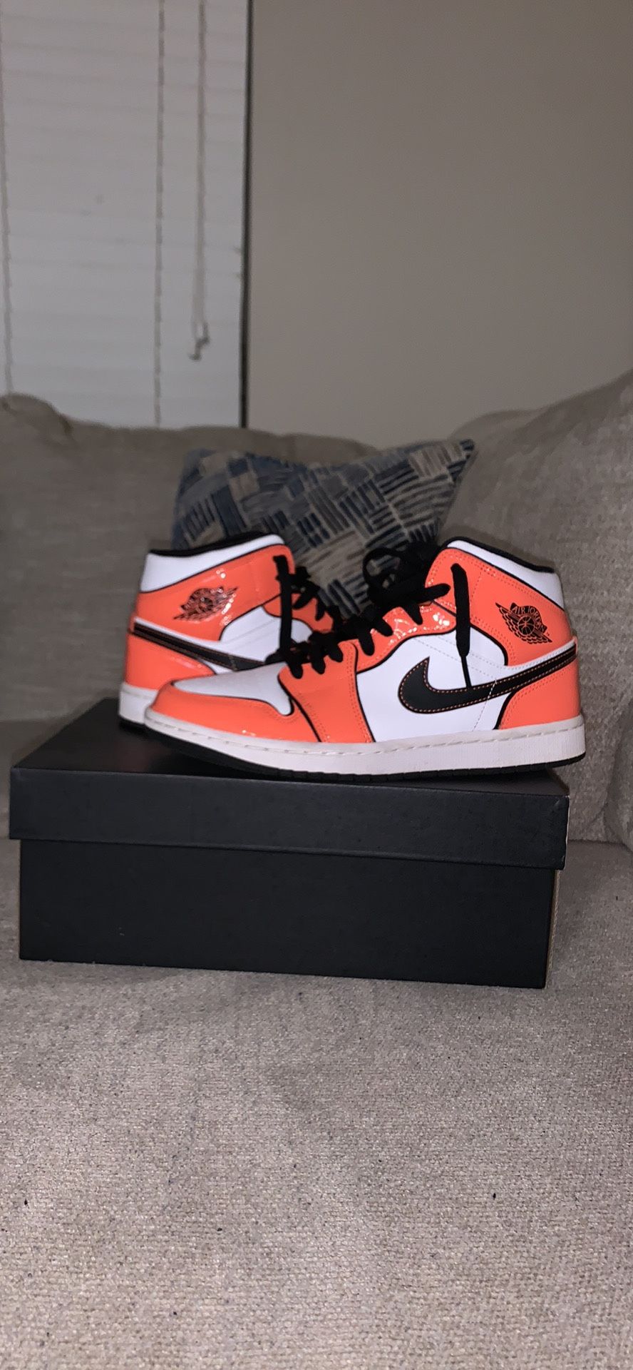 Jordan 1 Turf Orange