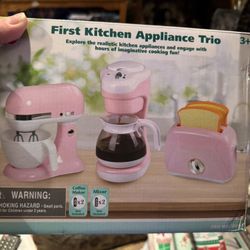 Toy Kitchen Accessories 